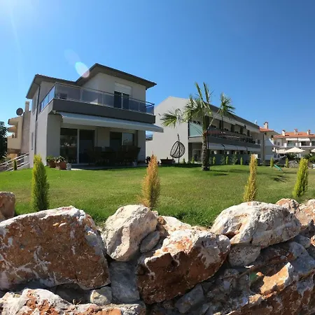 Finikas Garden Beach Apartment Nikiti (Sithonia)