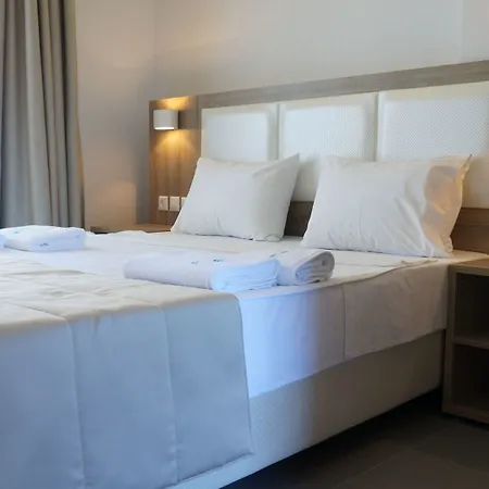 Apartment Finikas Garden Beach