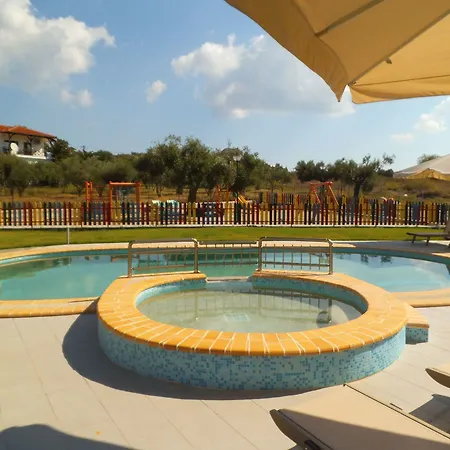 Finikas Garden Beach * Nikiti (Sithonia)
