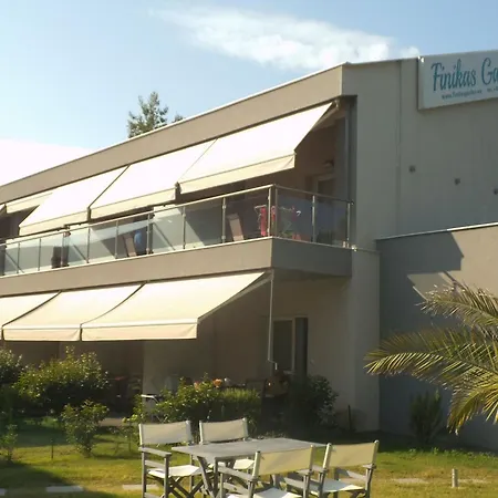 Apartament Finikas Garden