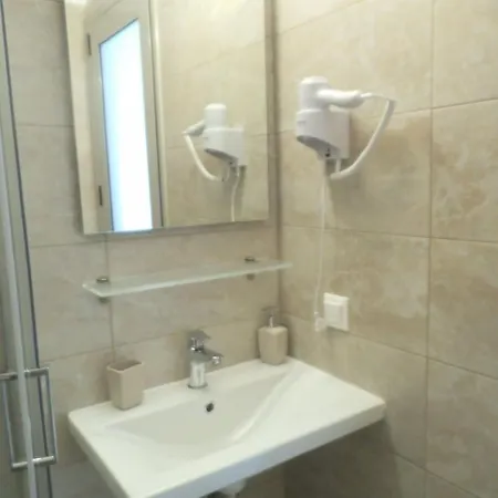Finikas Garden Beach * Nikiti (Sithonia)
