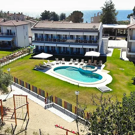 Finikas Garden * Nikiti (Sithonia)