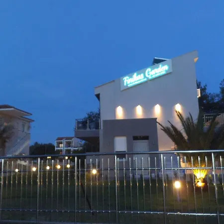 Finikas Garden 公寓 尼基季