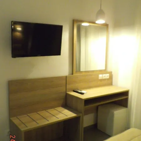 Finikas Garden 尼基季