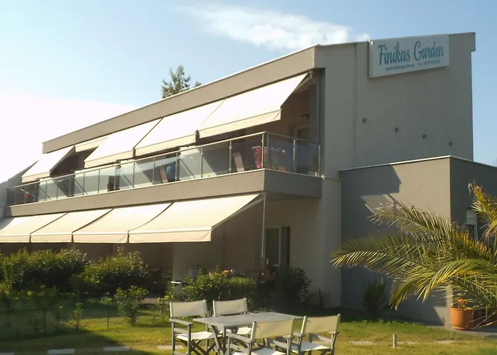 Apartament Finikas Garden