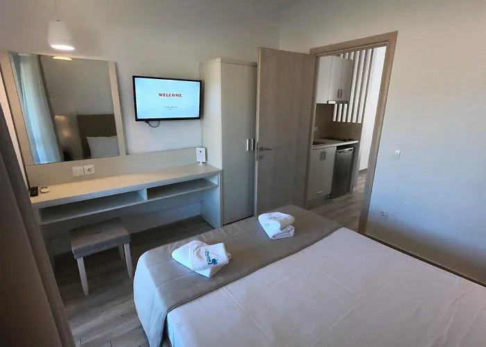 Apartament Finikas Garden *