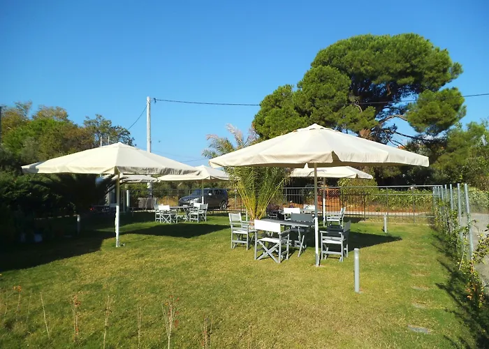 Apartament Finikas Garden