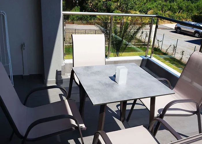 Finikas Garden