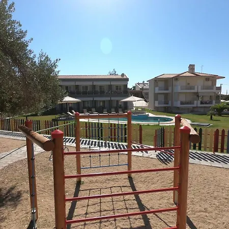 Finikas Garden Beach * Nikiti (Sithonia)