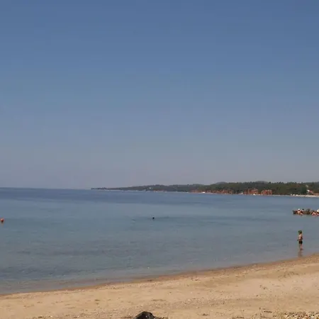 Finikas Garden 公寓 尼基季