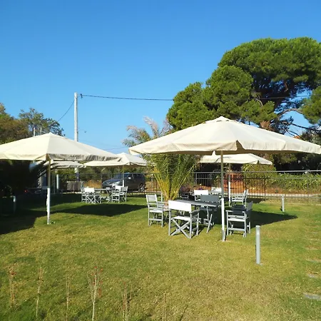 公寓 Finikas Garden